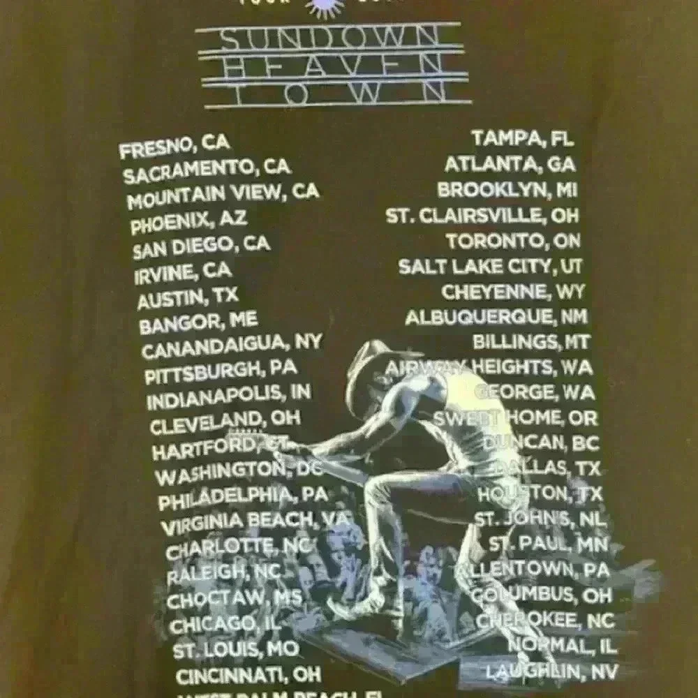 Tim McGraw 2014 Tour Tshirt size XL - Picture 3 of 7